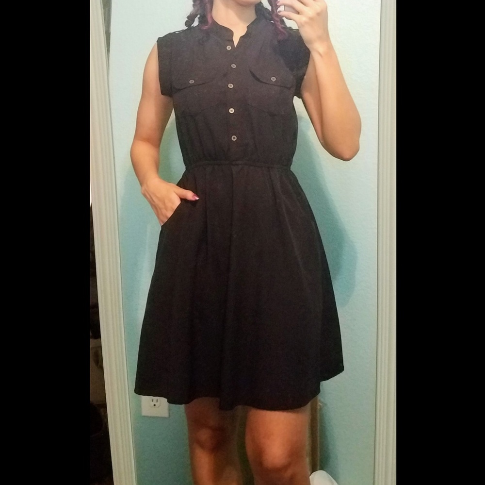 Black Dress w Pockets
